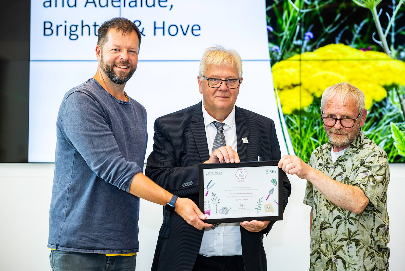 Level 4 award (Thriving) from South East in Bloom!